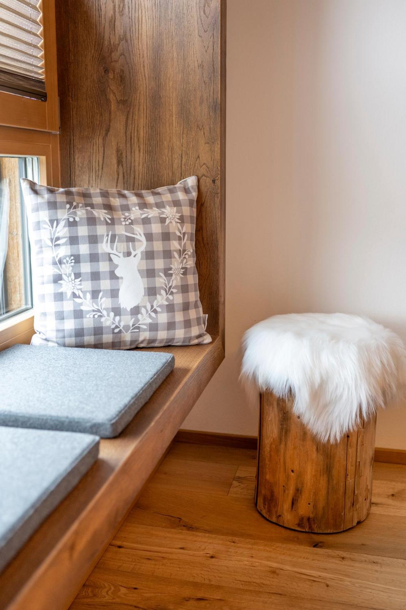 Holzlodge Deluxe Radstadt Exteriör bild